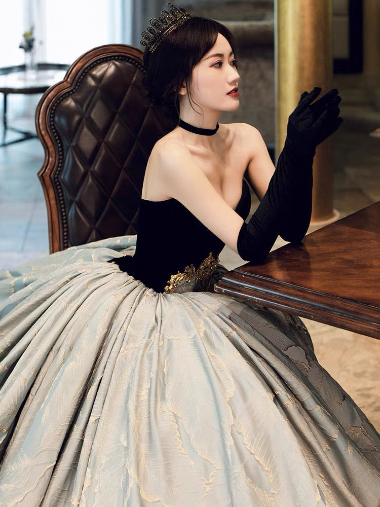 Théodora Gown