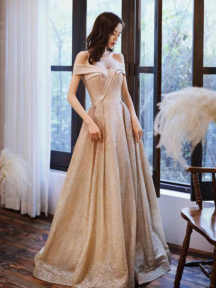 Tereza Gown